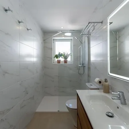 Lujo Y Confort 100 Metros De Mar Holiday home *